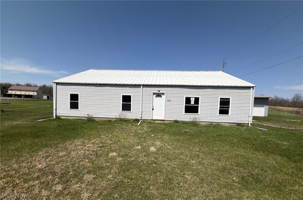 7705 State Route 345, Roseville, OH