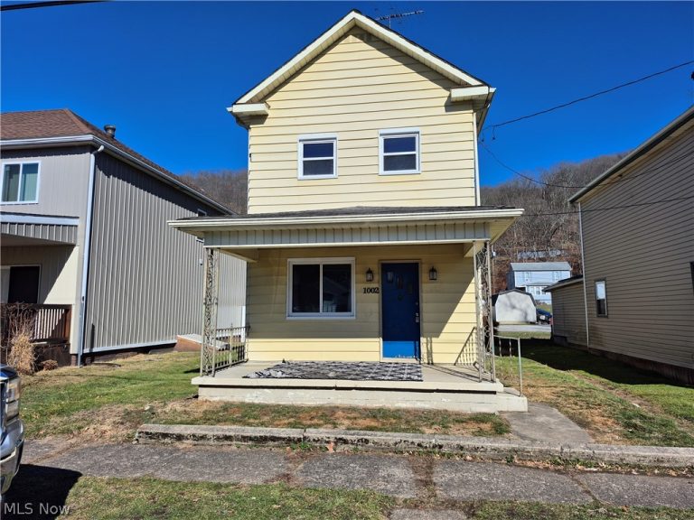 1002 Second Avenue, New Cumberland, WV, 26047