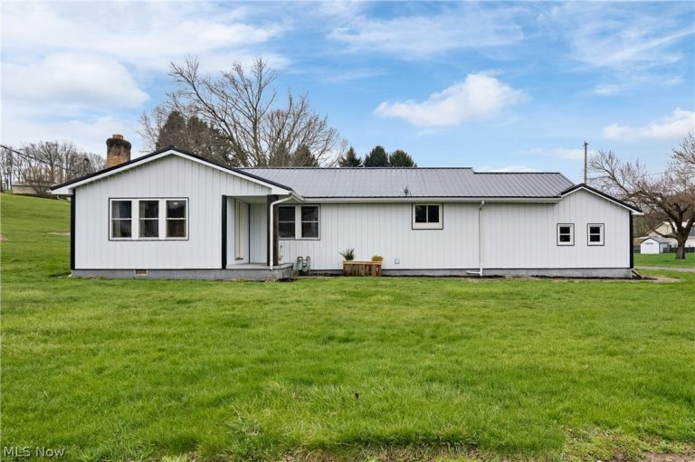 11020 Montgomery Road, Kensington, OH, 44427