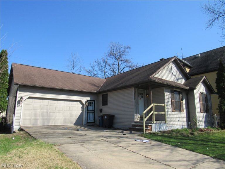 1615 84th Street, Cleveland, OH - Photo 2