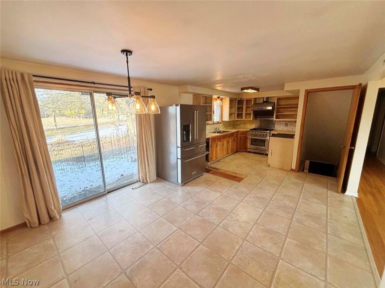 1179 Alliance Road, Minerva, OH - Photo 8