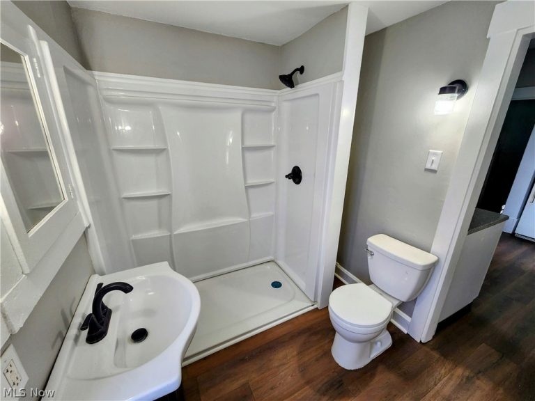 530 Rosemont Court, Canton, OH - Photo 5