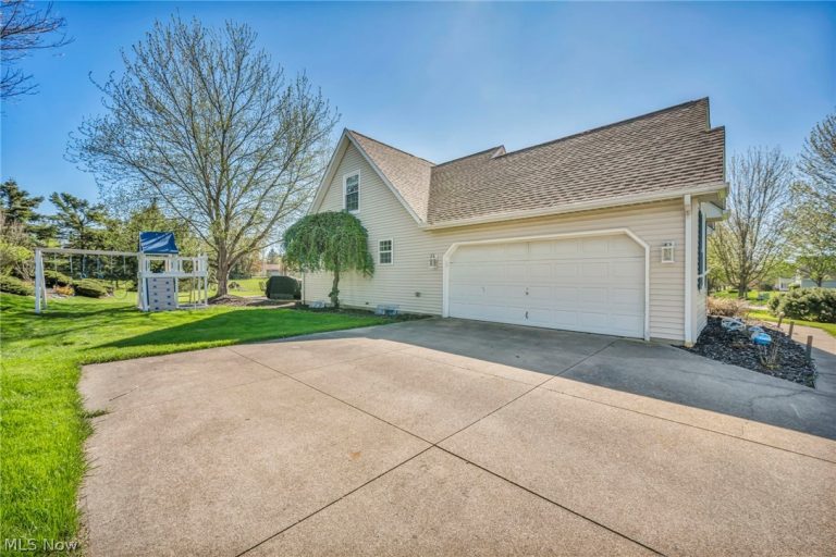 188 Sturbridge Drive, Medina, OH - Photo 8