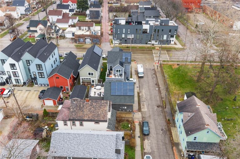 3508 Siam Avenue, Cleveland, OH - Photo 4