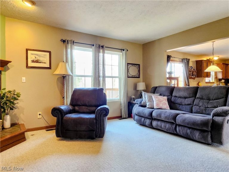 107 Cedar, Chardon, OH - Photo 8