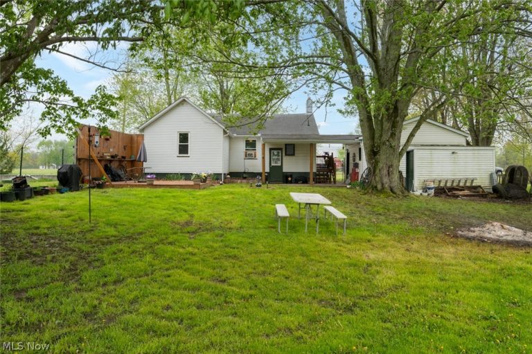 10190 Penniman Road, Orwell, OH - Photo 6
