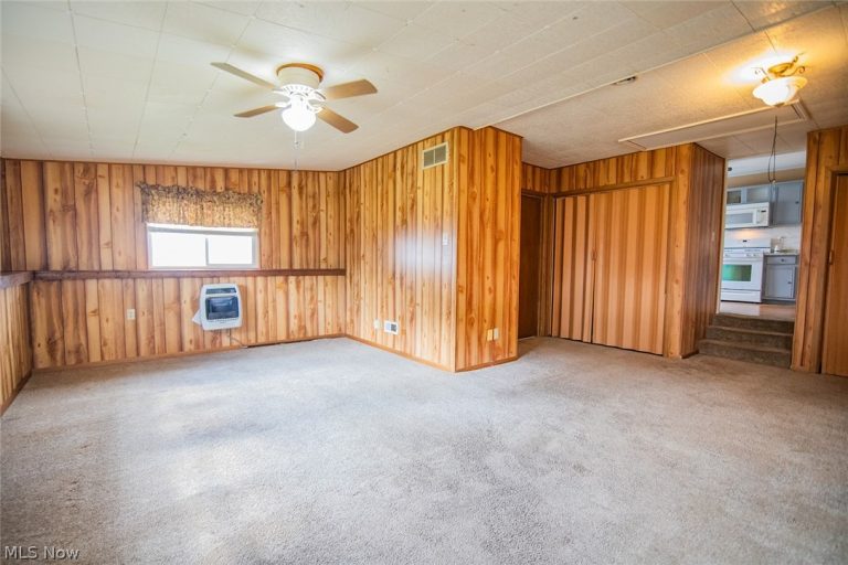 3619 Liberty Street, Parkersburg, WV - Photo 3