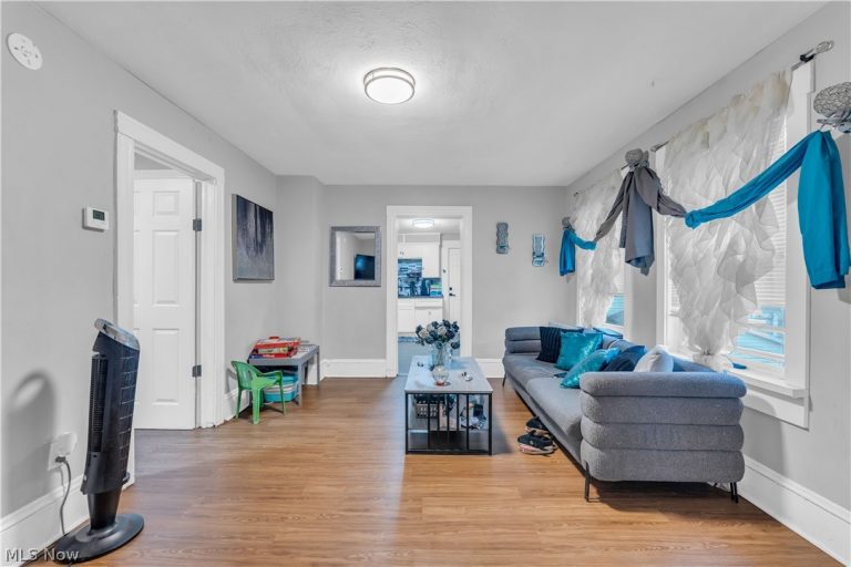 3047 105th Street, Cleveland, OH - Photo 8