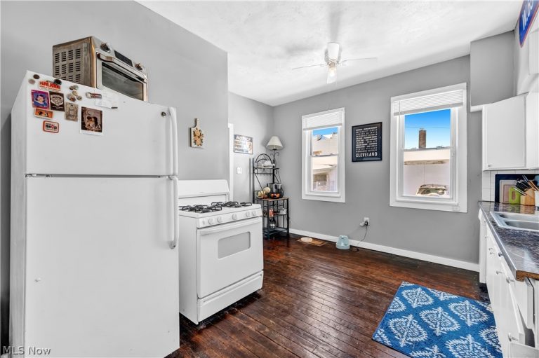 5236 Lorain Avenue, Cleveland, OH - Photo 3