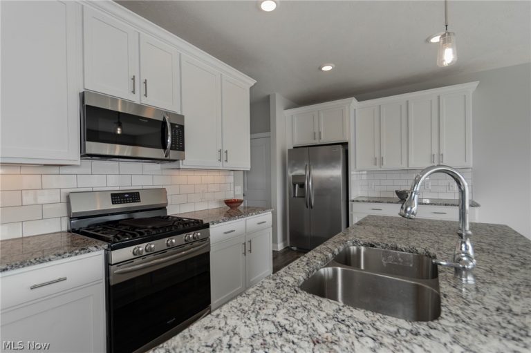 181 Larimar Drive, Willowick, OH - Photo 8