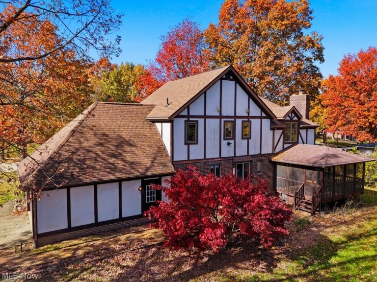 951 Azalea Boulevard, Barberton, OH - Photo 5