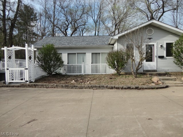 2252 Medina Line Road, Akron, OH - Photo 3