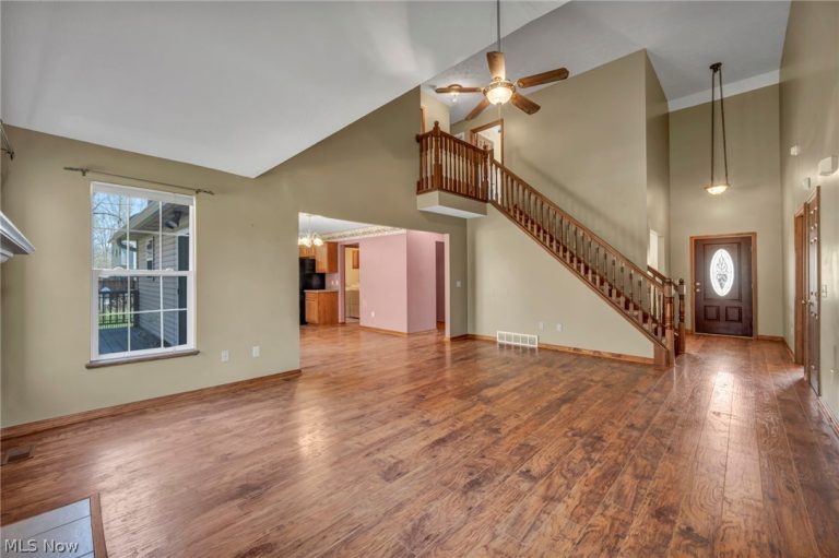 39896 Hope Court, Elyria, OH - Photo 5