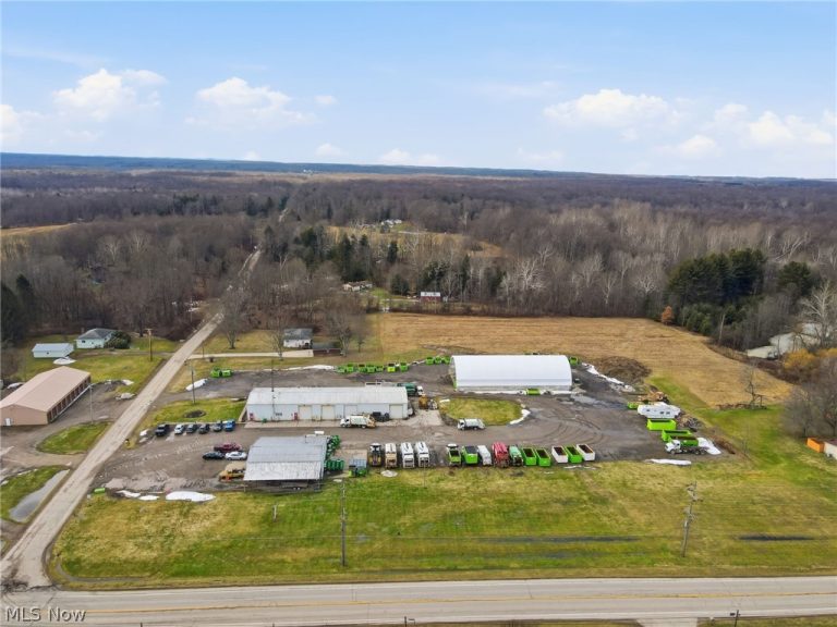 1489 State Route 45, Rock Creek, OH - Photo 2