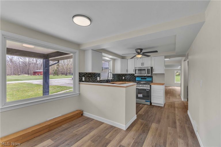 8195 Palmyra Road, Canfield, OH - Photo 8