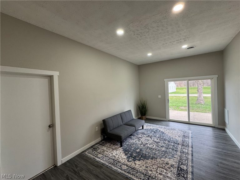 126 1/2 Broadway Street, New Lexington, OH - Photo 6