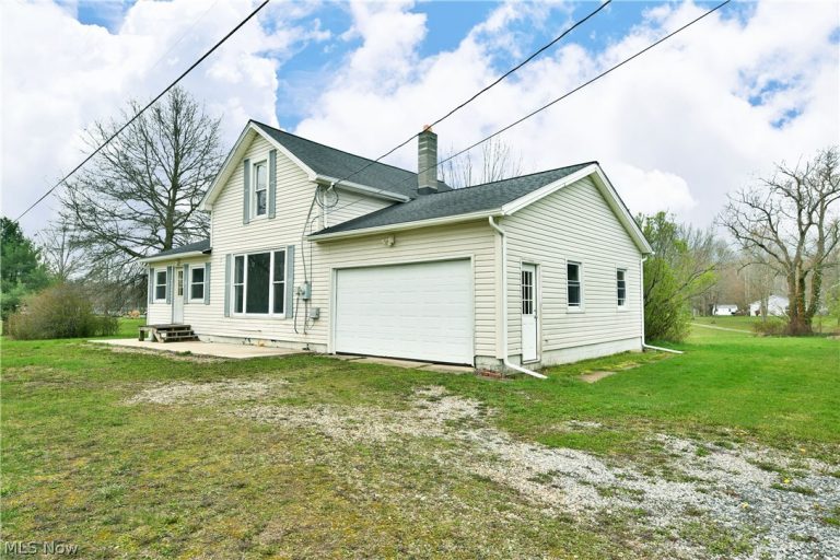 6979 Thompson Clark Road, Bristolville, OH - Photo 5
