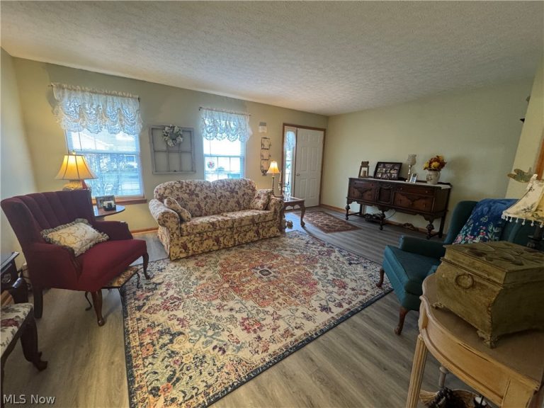 190 Steele Avenue, Painesville, OH - Photo 4