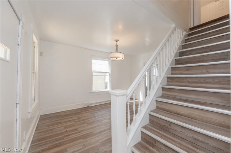 1986 93rd Street, Cleveland, OH - Photo 5