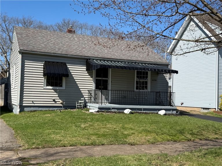 438 Grant Street, McDonald, OH - Photo 3