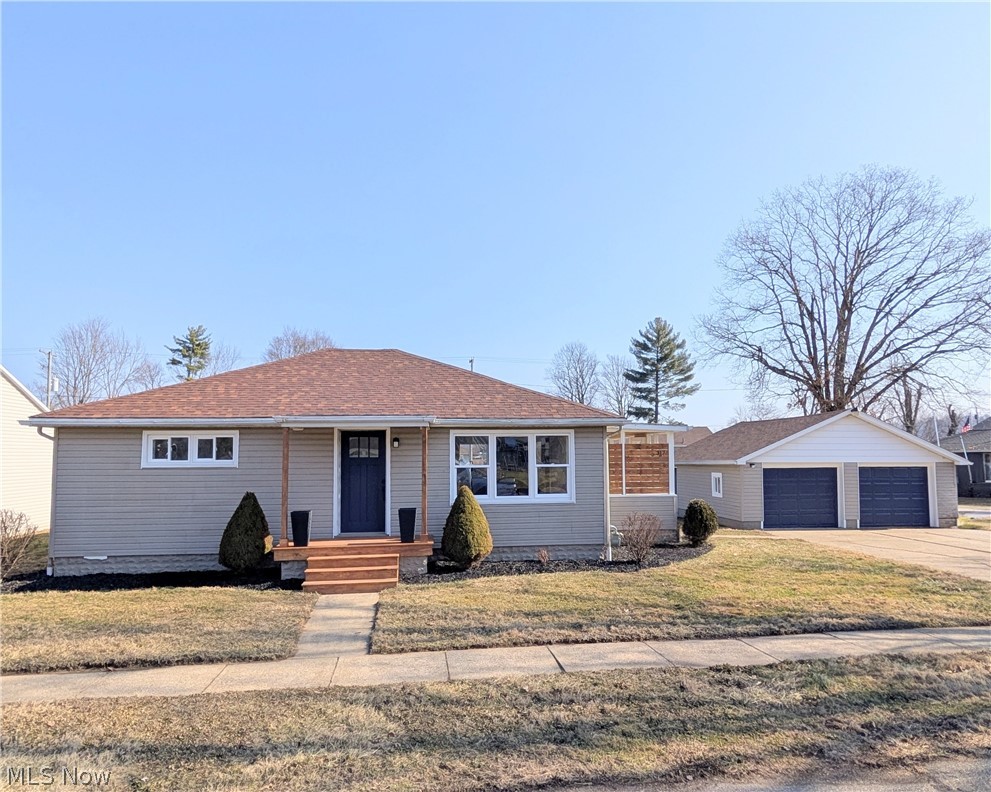 317 Maple Street, Gnadenhutten, OH
