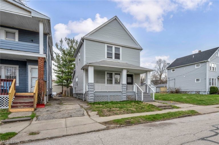 7909 Goodman Avenue, Cleveland, OH - Photo 2