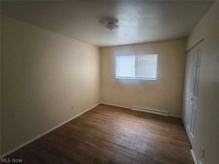 1851 Cromwell Drive, Akron, OH - Photo 6