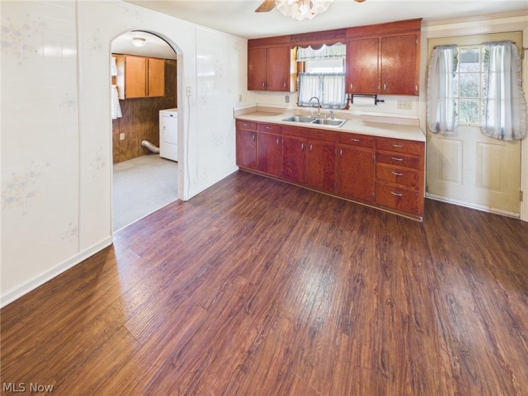 834 Lake Washington Road, Washington, WV - Photo 6