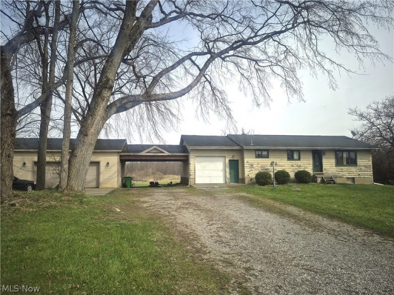 7695 Norton Road, Garrettsville, OH - Photo 3