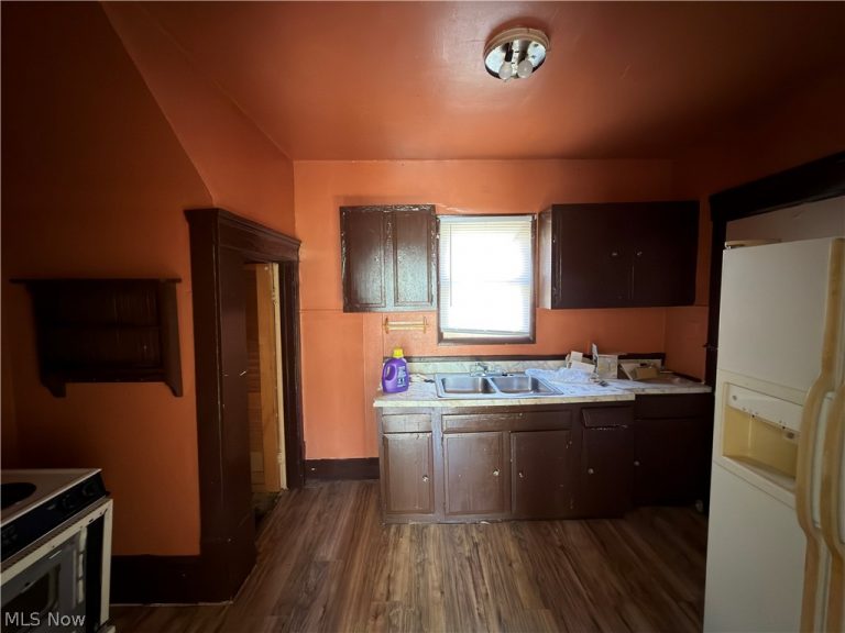 191 Chittenden Street, Akron, OH - Photo 2