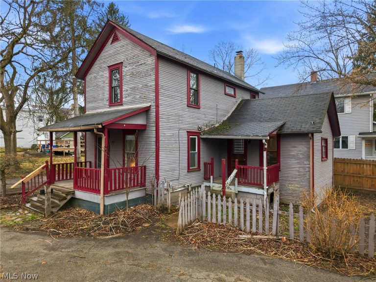 55 West Street, East Palestine, OH - Photo 4