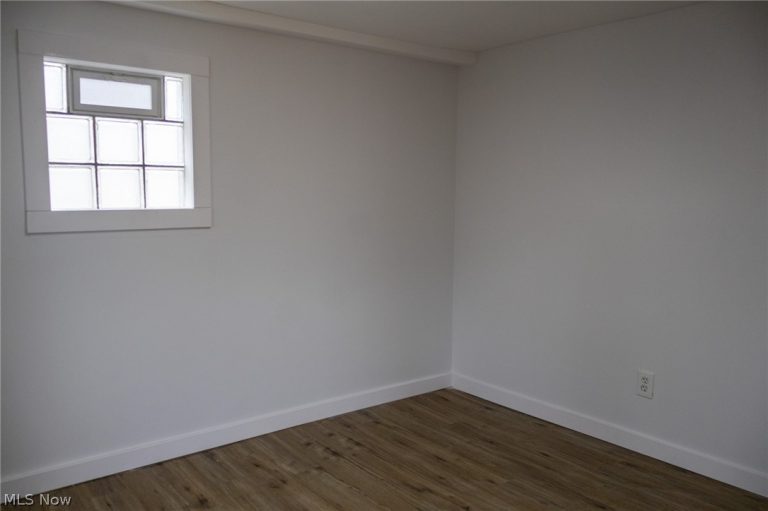 232 Howard Street, Medina, OH - Photo 8