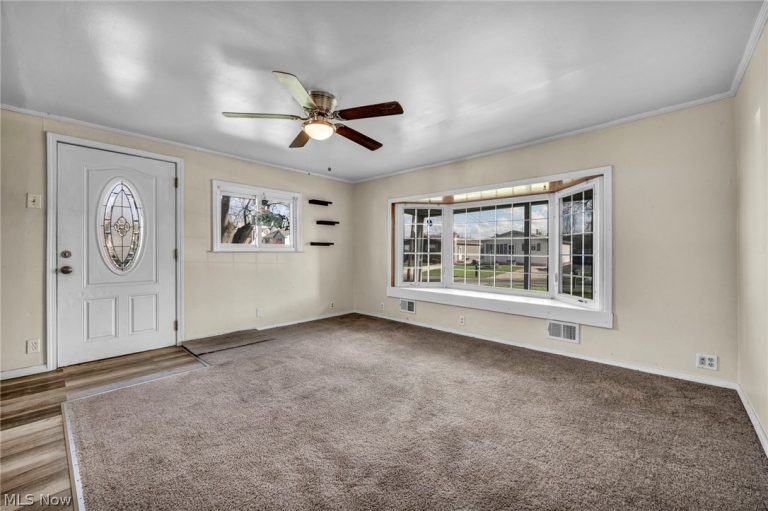 2727 Mcelwain Road, Akron, OH - Photo 3