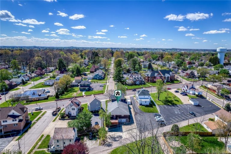 832 Main Street, North Canton, OH - Photo 6