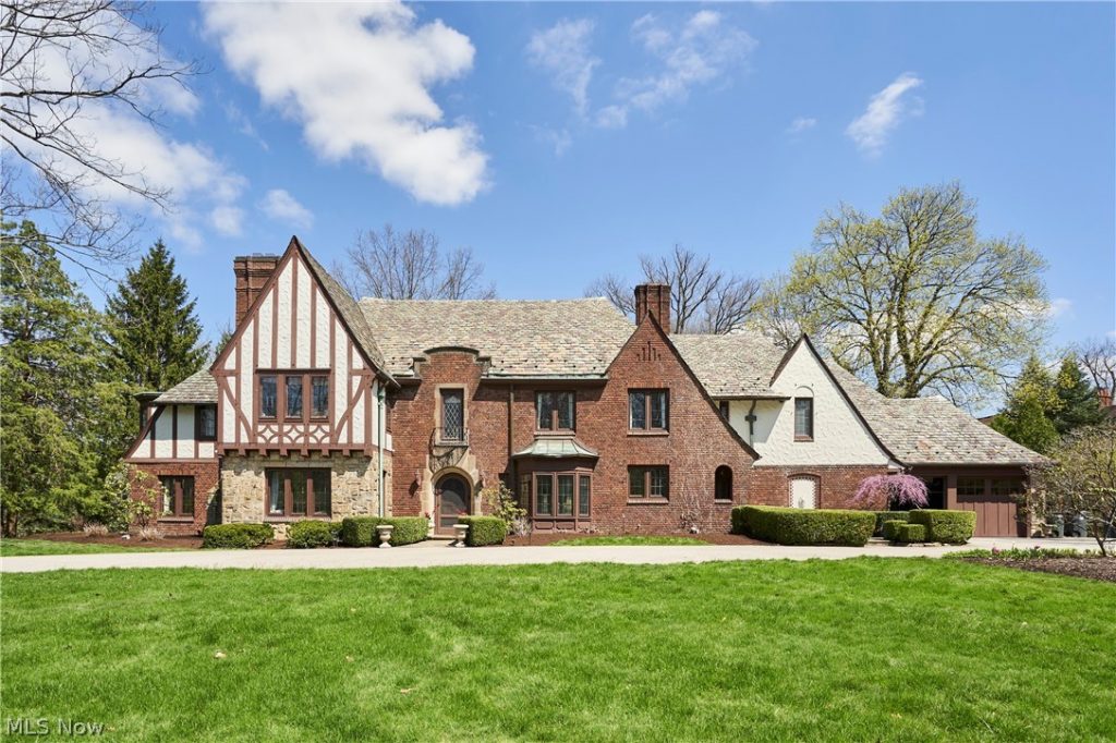 69 Fairlawn Boulevard, Akron, OH