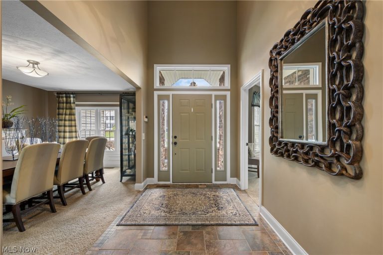 4387 Ridge View Drive, Uniontown, OH - Photo 3