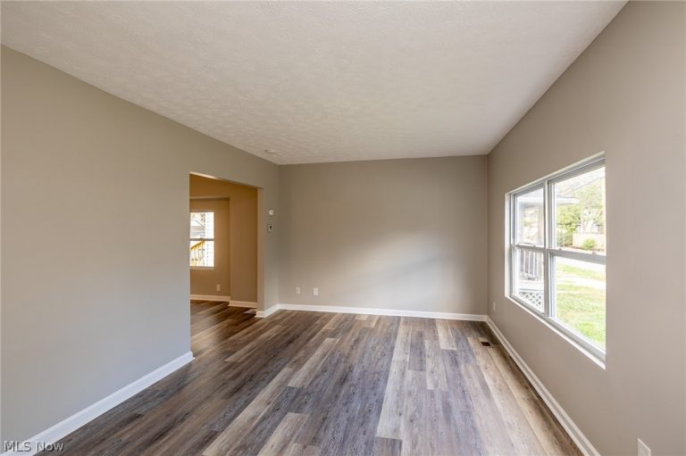 2278 26th Street, Akron, OH - Photo 2