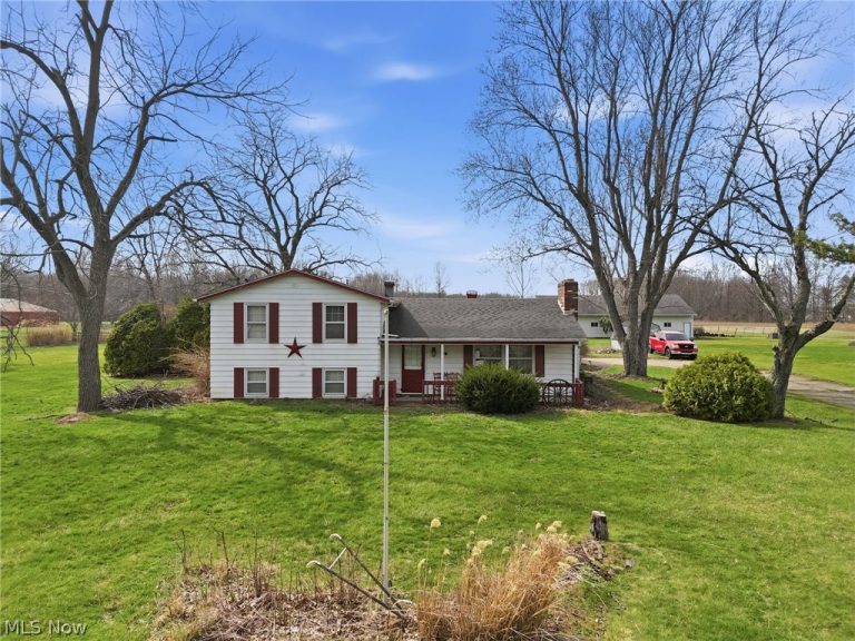8134 Oberlin Road, Elyria, OH - Photo 6