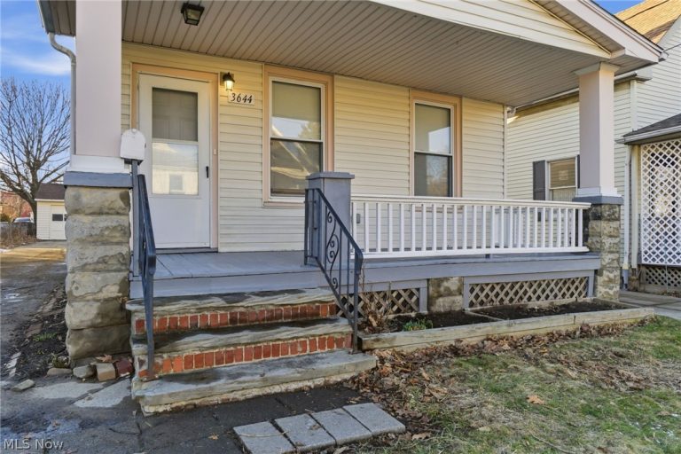 3644 48th Street, Cleveland, OH - Photo 3