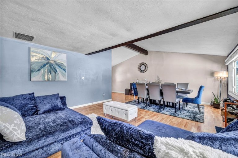 9148 Coventry Drive, Northfield, OH - Photo 6
