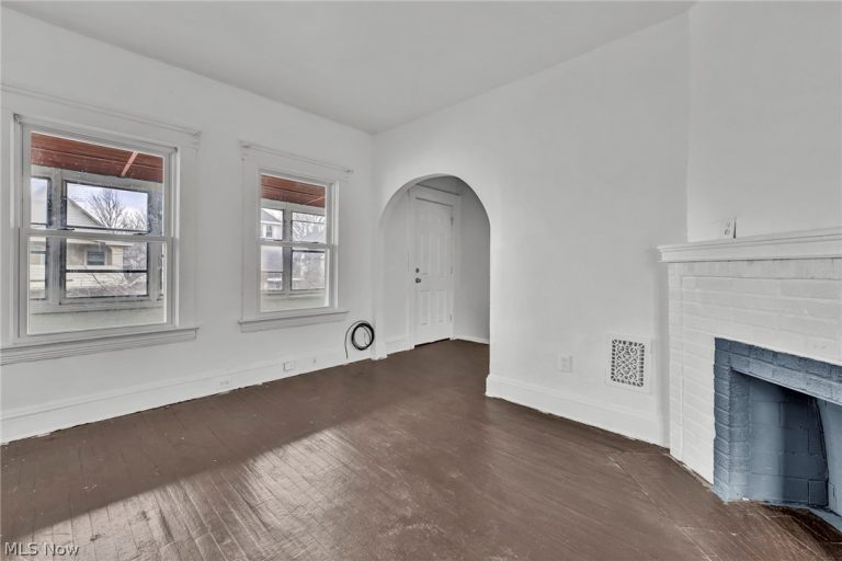 880 Stevenson Road, Cleveland, OH - Photo 4