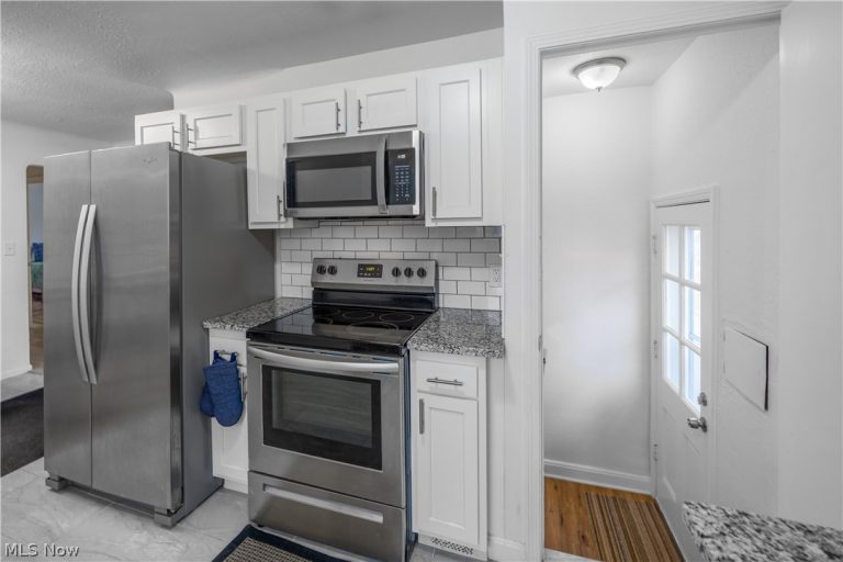 3752 Wallingford Road, South Euclid, OH - Photo 8