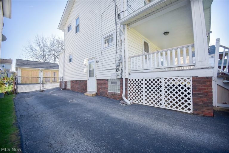 4701 Ardmore Avenue, Cleveland, OH - Photo 2