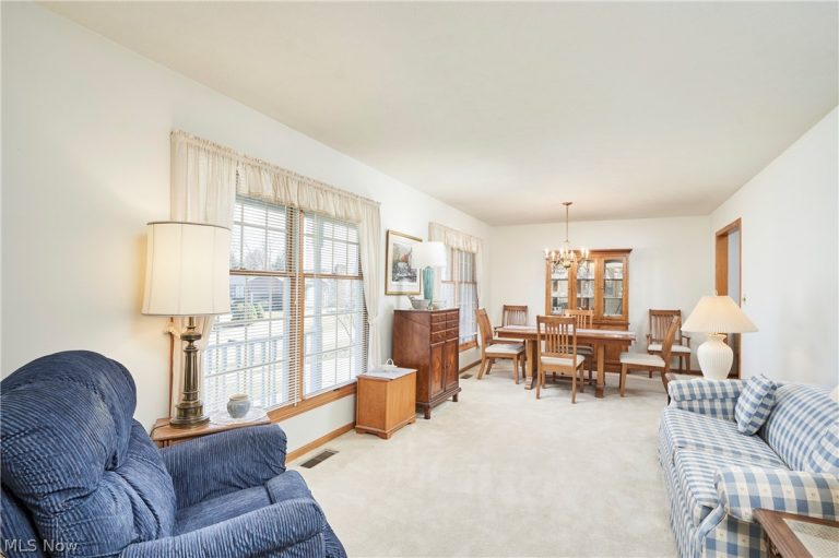 3238 Cherie Cercle, Cuyahoga Falls, OH - Photo 5