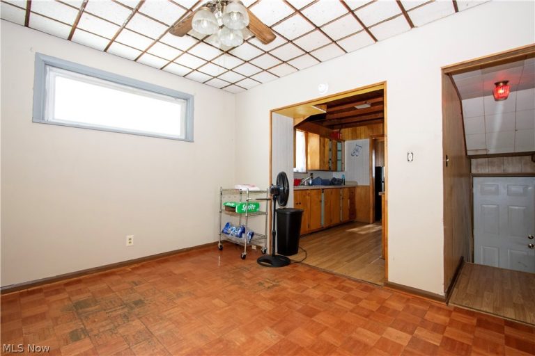 2106 Indiana Way, Canton, OH - Photo 6