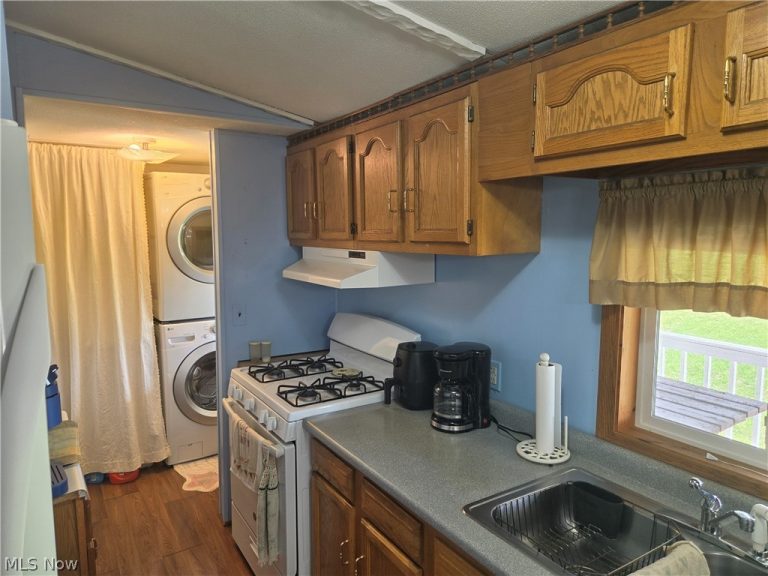 38147 Hunter Camp Road, Lisbon, OH - Photo 4