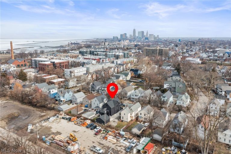 1304 76 Street, Cleveland, OH - Photo 3