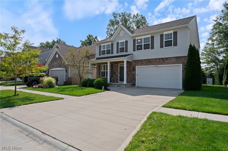 32825 Rebecca Lane, Avon Lake, OH - Photo 5