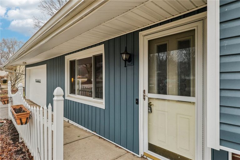 140 Parkhall Drive, Painesville Twp, OH - Photo 5