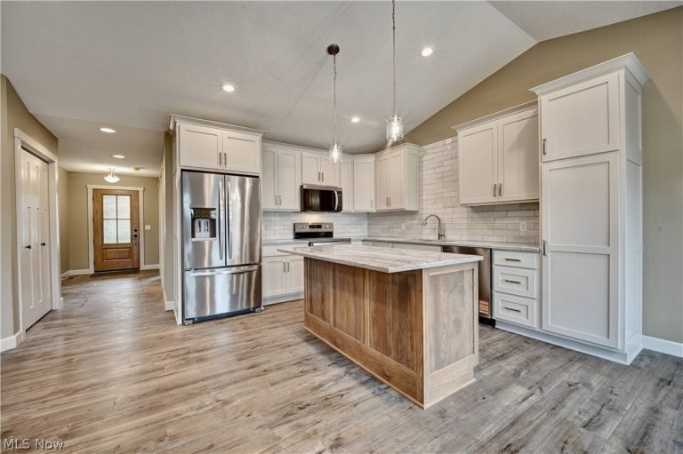 767 Fernsell Street, Strasburg, OH - Photo 4